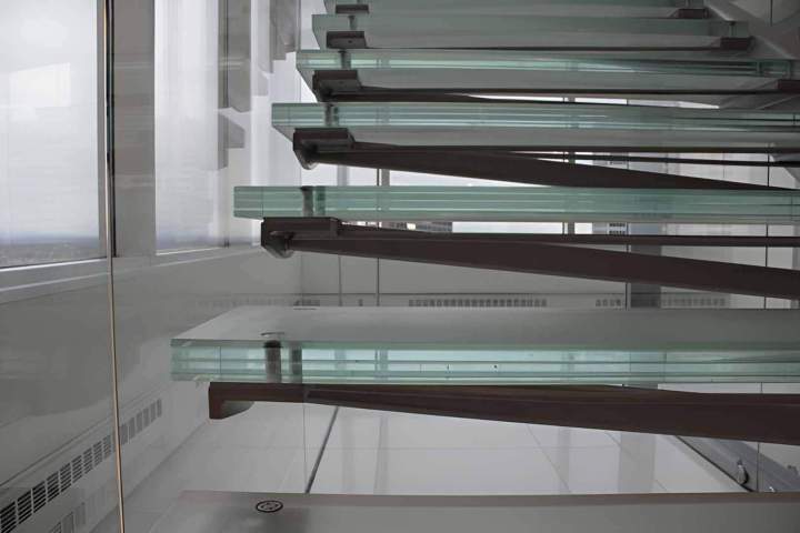 Escalier en verre Montréal