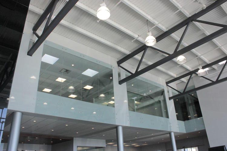 Installation de portes et de cadres d'aluminium Montréal