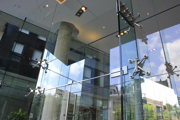 Installation de portes et de cadres d'aluminium Montréal